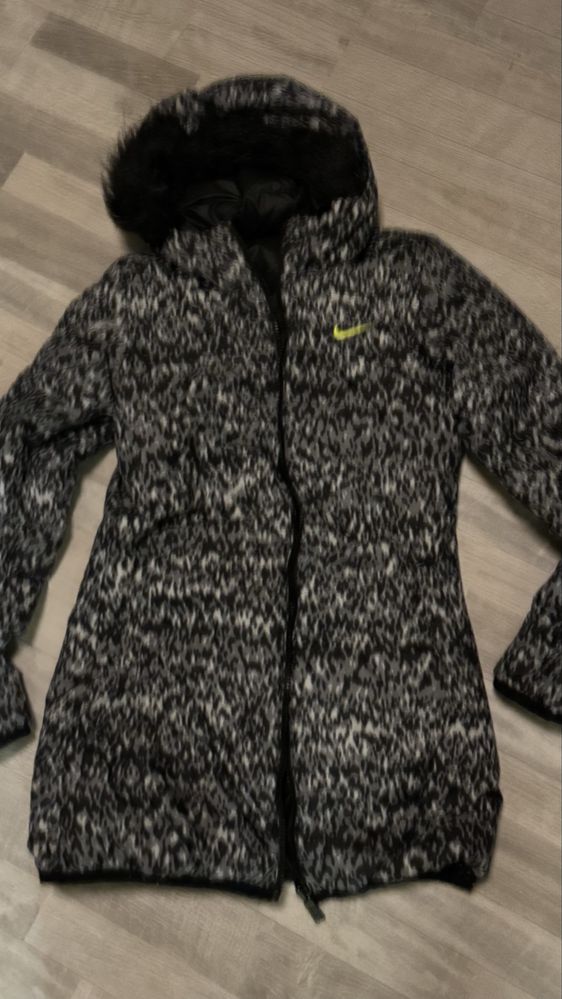 Nike оригинално яке с пух