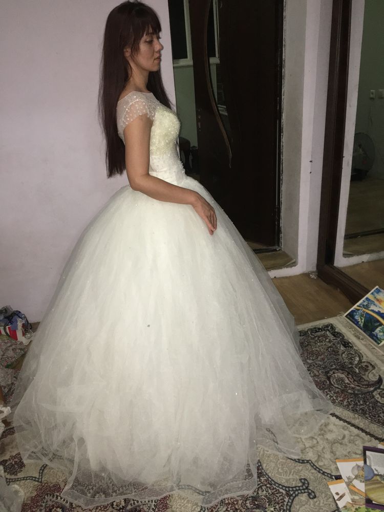 Срочно продам свадебное платье