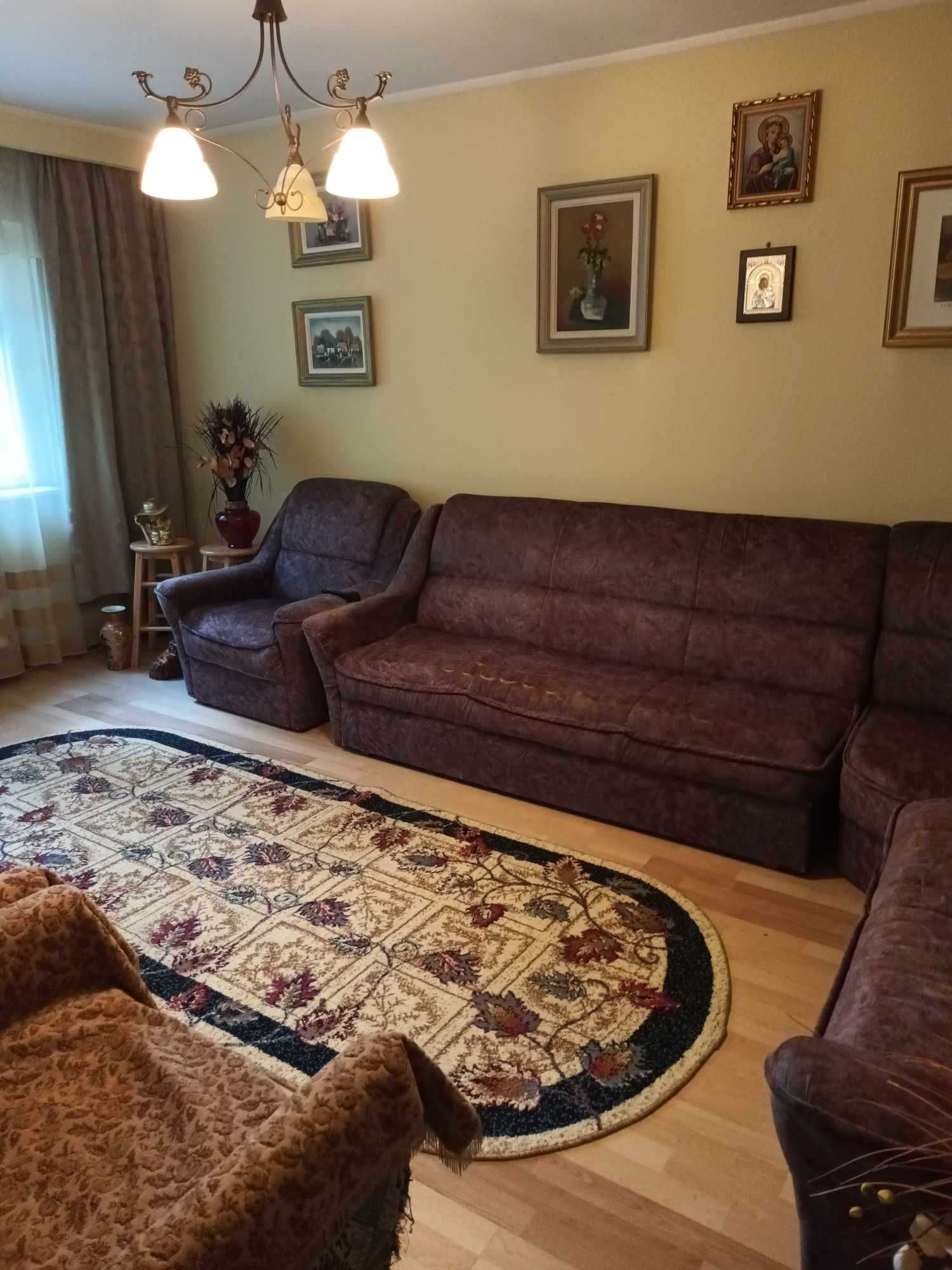 Vand apartament cu 4 camere, decomandat, parter, Nae Leonard, Galati