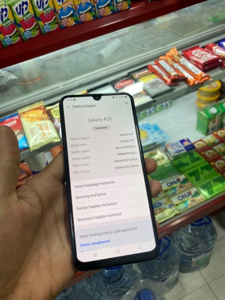 Samsung A50 sotiladi Xolati alo 1ta qol ishlatilgan Xotira 64/4