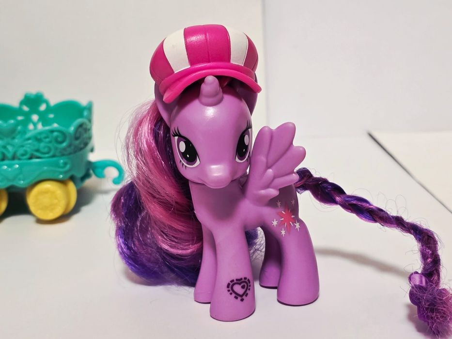 My little pony-explore Equestria friendship express train