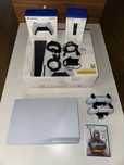 PlayStation 5 825GB, C-Chassis cu 2 controllere + charging station
