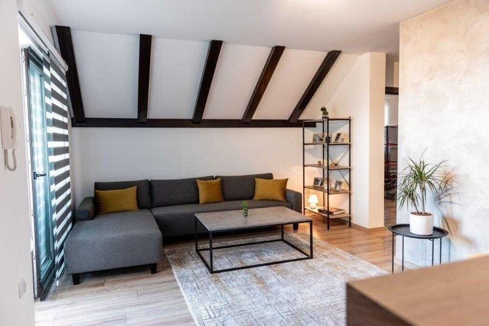 Дава се под наем Двустаен апартамент в Бургас, Лазур - 57 кв.м за 188.7 € - Снимка #4