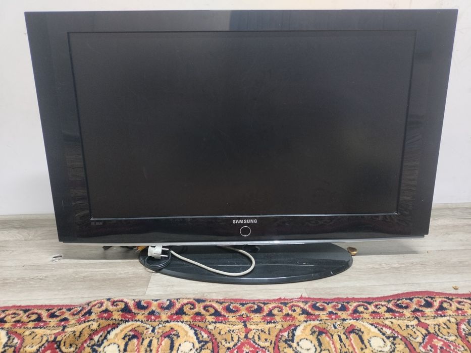 Телевизор Самсунг