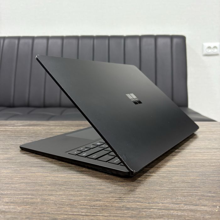 Американский Microsoft Surface i7 10gen 16/256gb 2K экран!