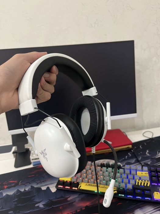 белые Наушники Razer