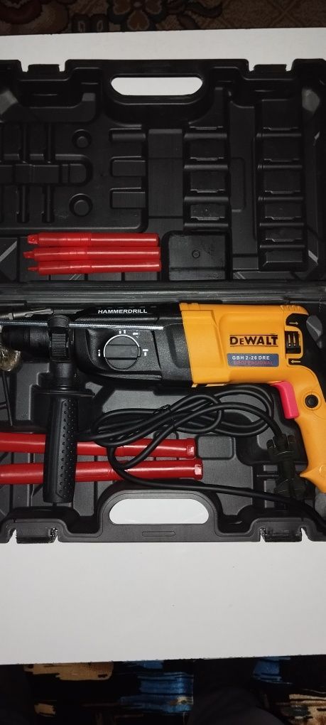Перфоратор DeWalt 2-26