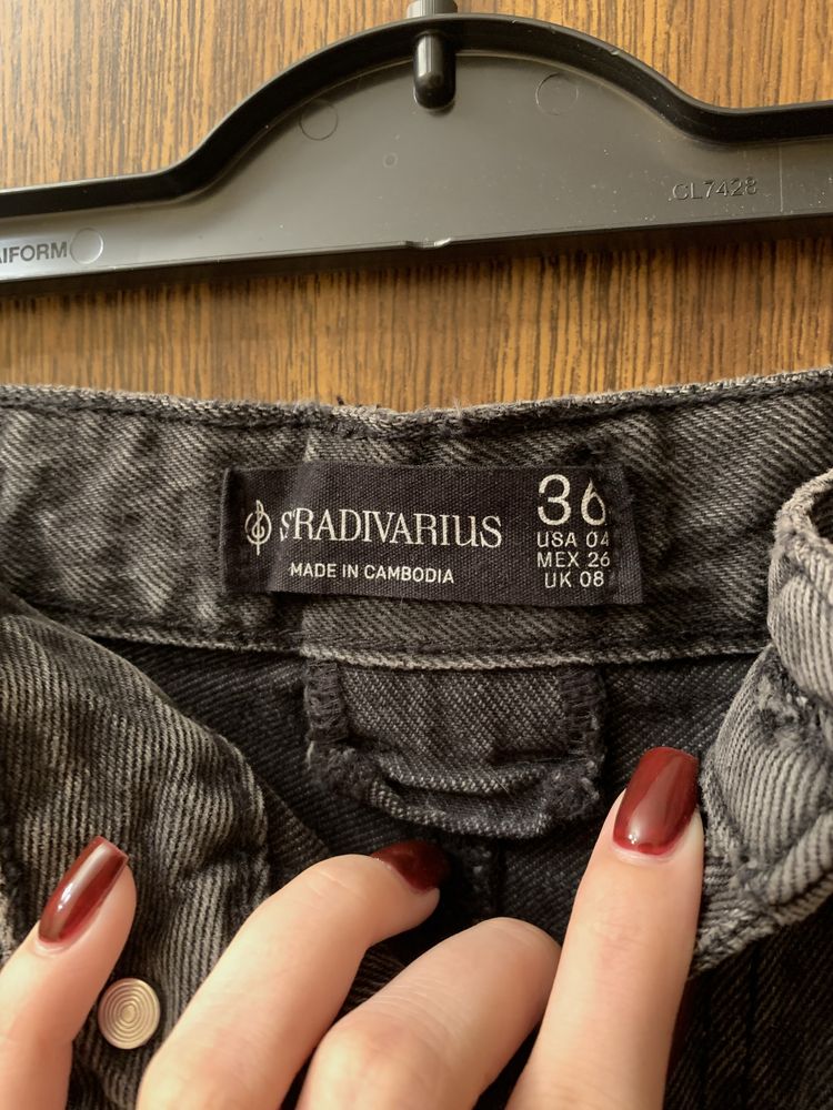 Женские шорты Stradivarius