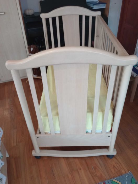 Дървено детско легло- креватче с матрак 120/60 см