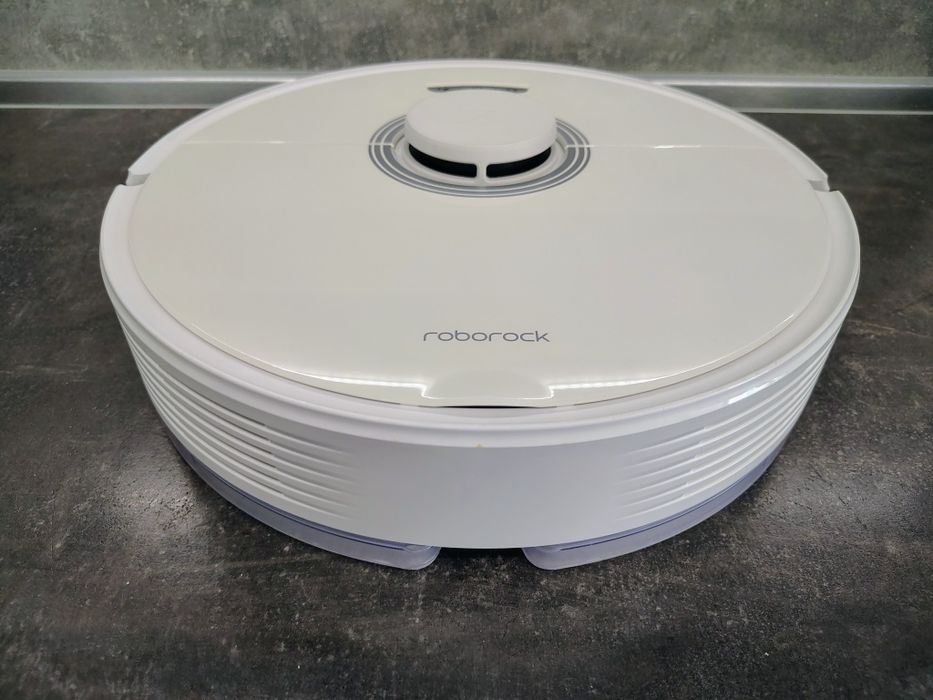 Робот прахосмукачка Roborock q7 max перфектно визуално и техническо съ