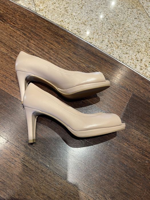 Pantofi cu toc Stuart Weitzman