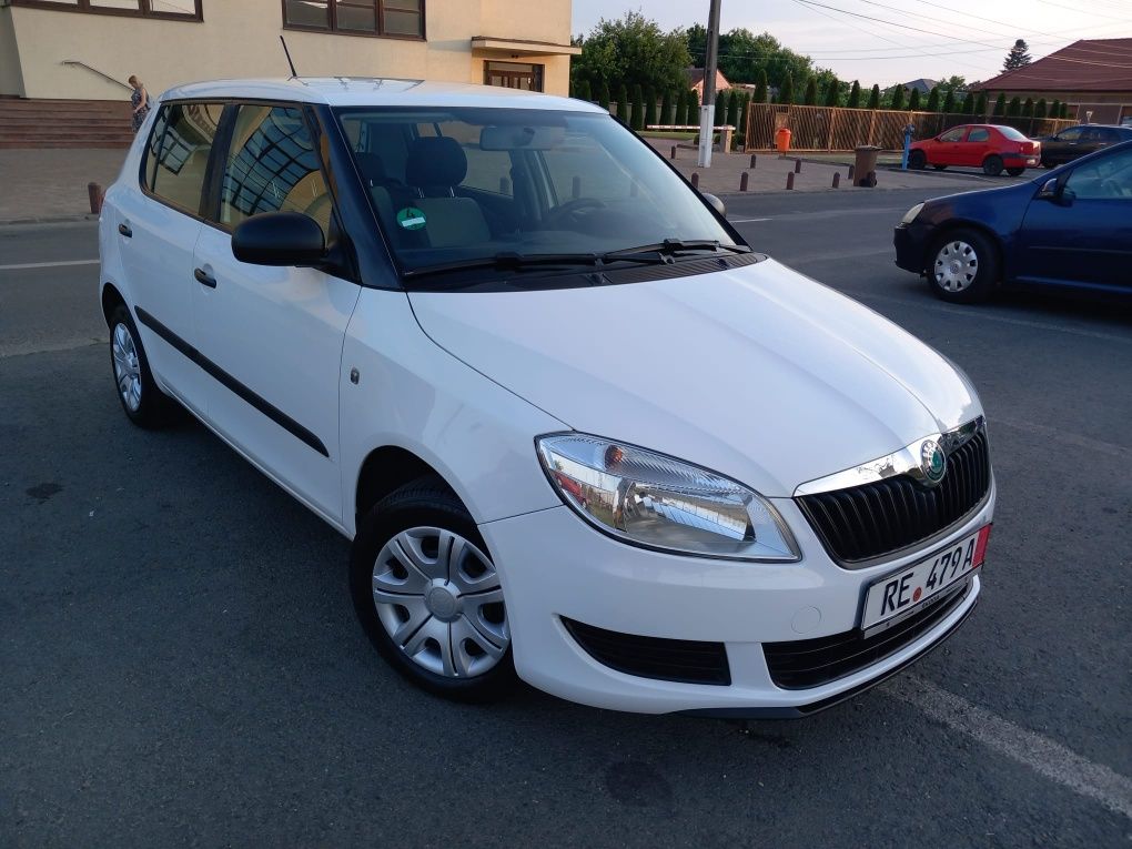 Skoda Fabia (1,2 Benzină70 Cp) Euro 5, IMPECABILĂ, an 2013