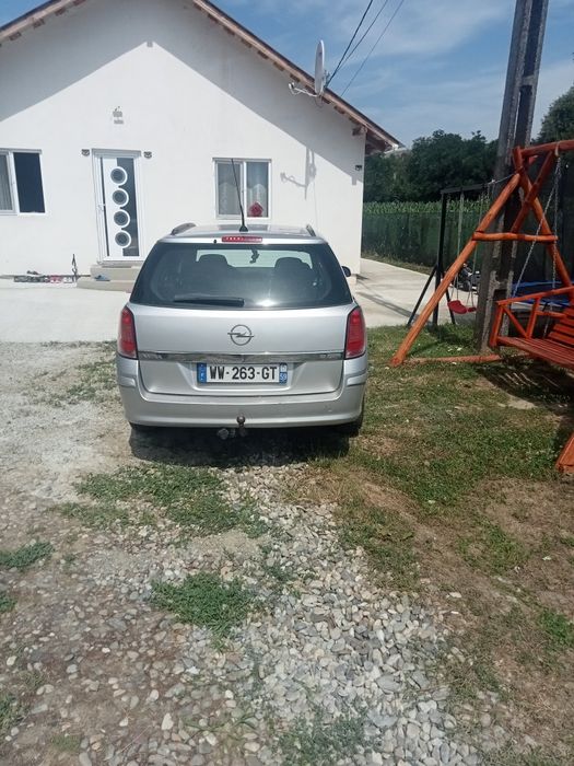 Vând Opel Astra h