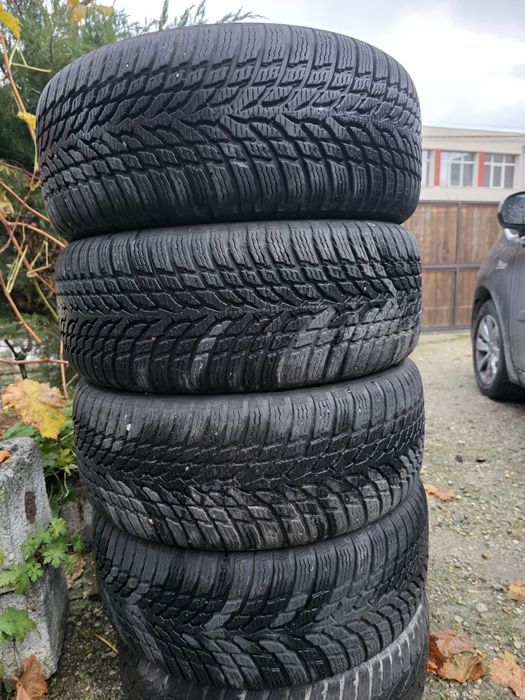 Зимни гуми Нокиан 225/50/17 WR SNOWPROOF
