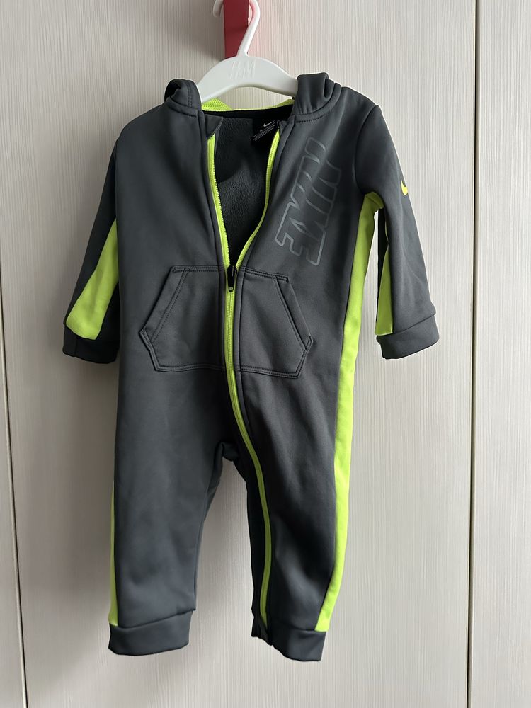 Бебешки гащеризон Nike 74-80 12м.