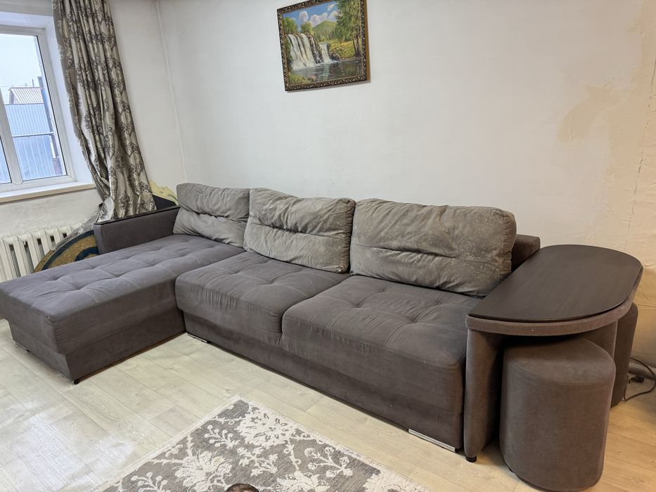 Продам не дорого Диван большой