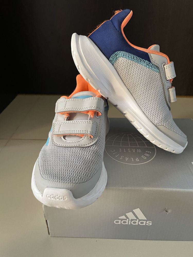 Adidasi Adidas marimea 30