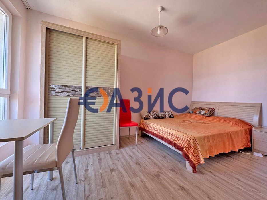 Продава се Двустаен апартамент в к.к. Слънчев бряг - 53 кв.м за 1312 €/кв.м - Снимка #6