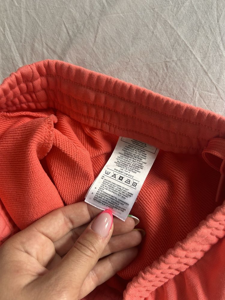 Дамски къси панталони Adidas