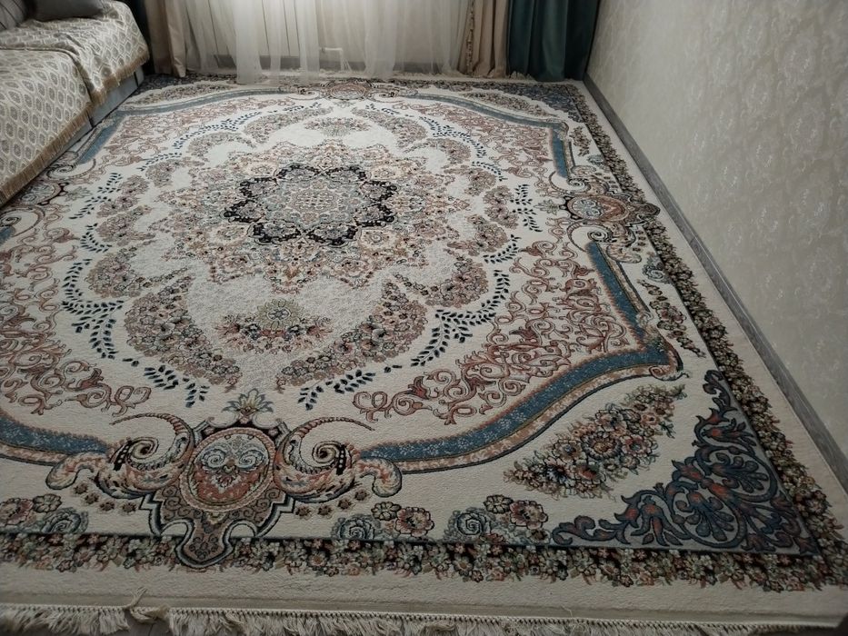 Продам ковёр для дома