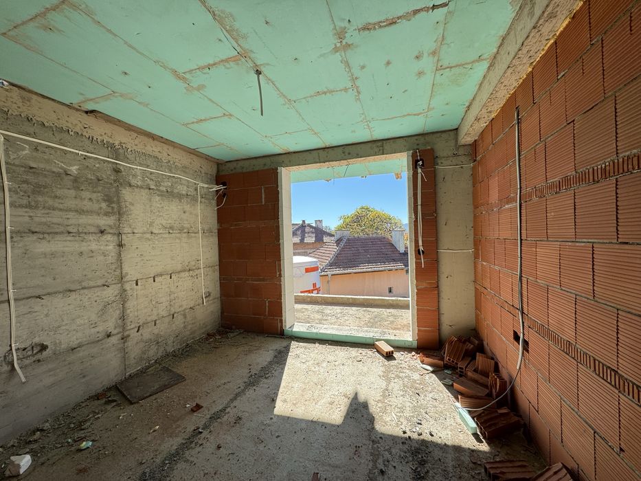 Продава ново строителство в гр. Казанлък