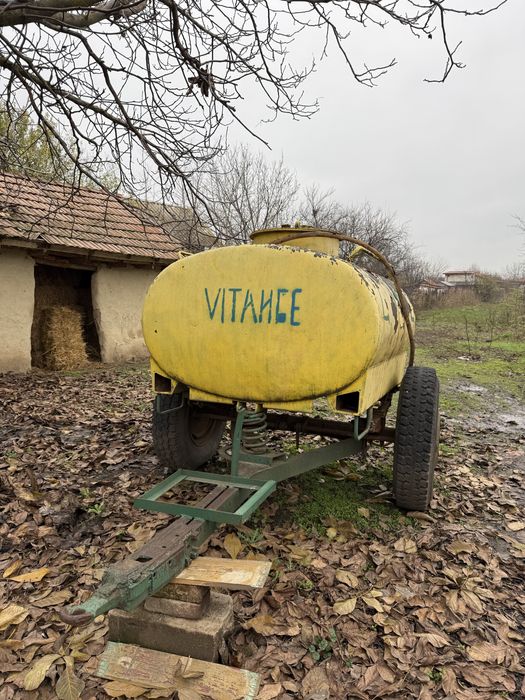 Vand cisterna foarte buna,