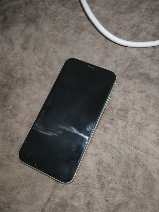 IPhone 11 в отличном состоянии