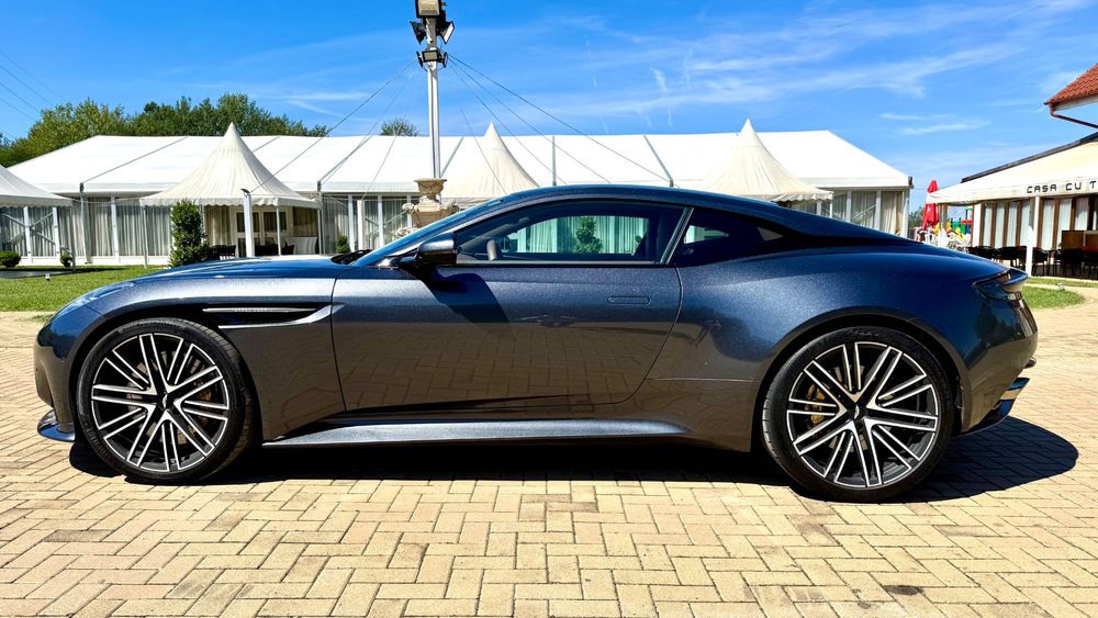 Aston Martin DB12 4.0 V8 680cp Accept Variante