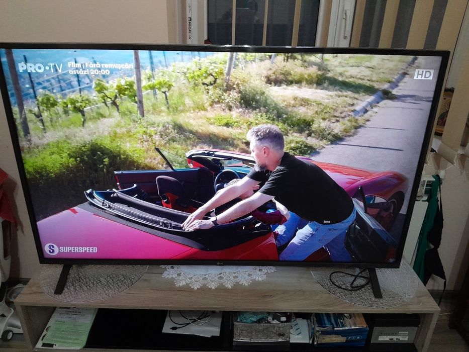 Vând TV LG Smart 136 cm