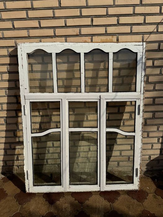 Yog'och eshik va derazalar sotiladi! Arzon!