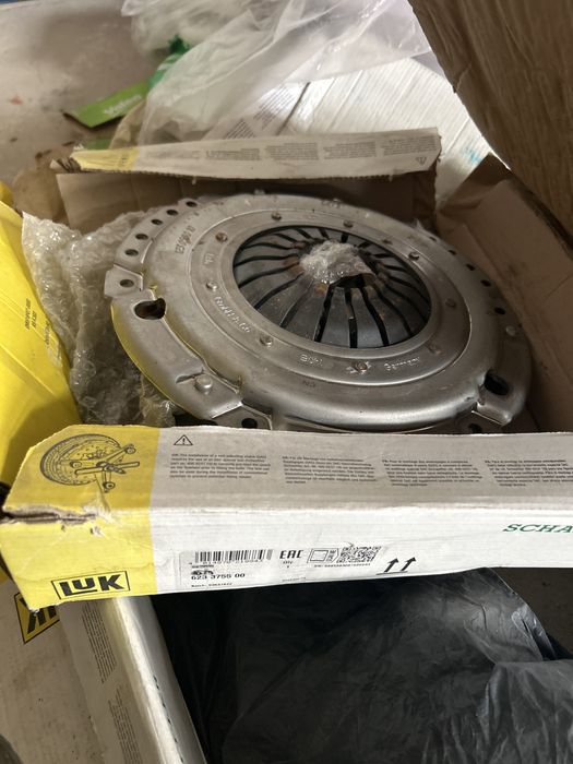 Kit ambreiaj luk nou