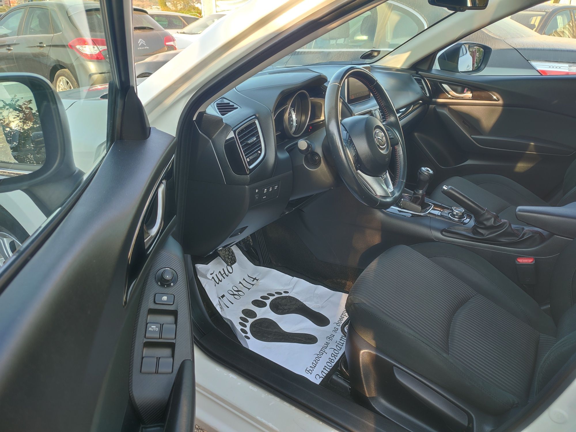 Mazda 3 2.0i седан