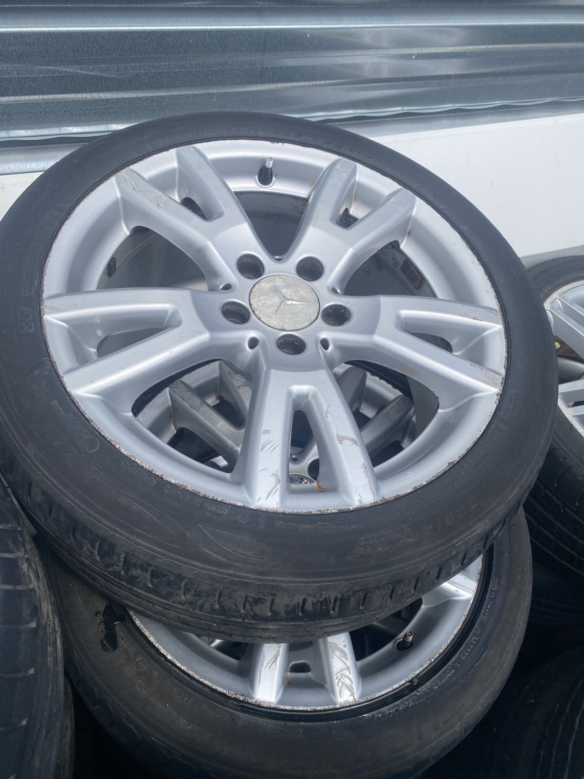 Джанти с гумите за Mercedes-benz w203