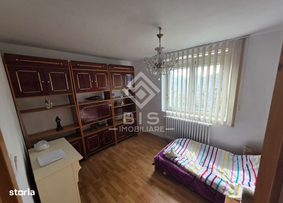 Apartament 2 camere  - zona Decebal
