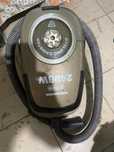 Aspirator Heinner 2400w