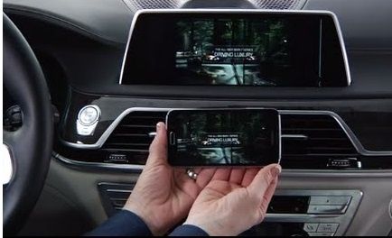 Активиране BMW Apple CarPlay®