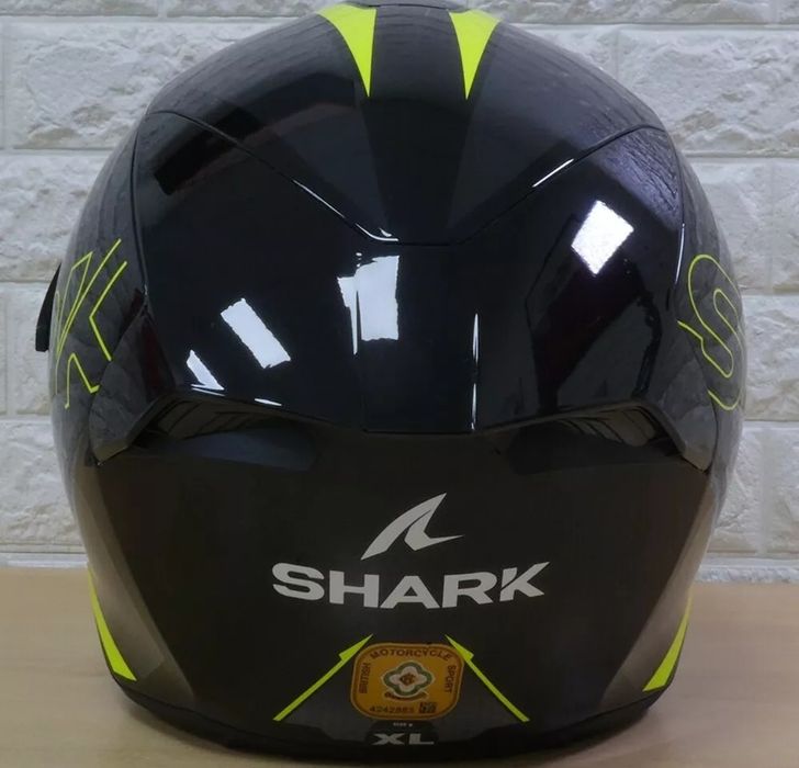 Shark D-Skwal 2 размер XL
XL : 61 - 62