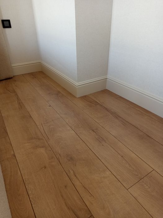 Установка плинтус МДФ. Полюмер.