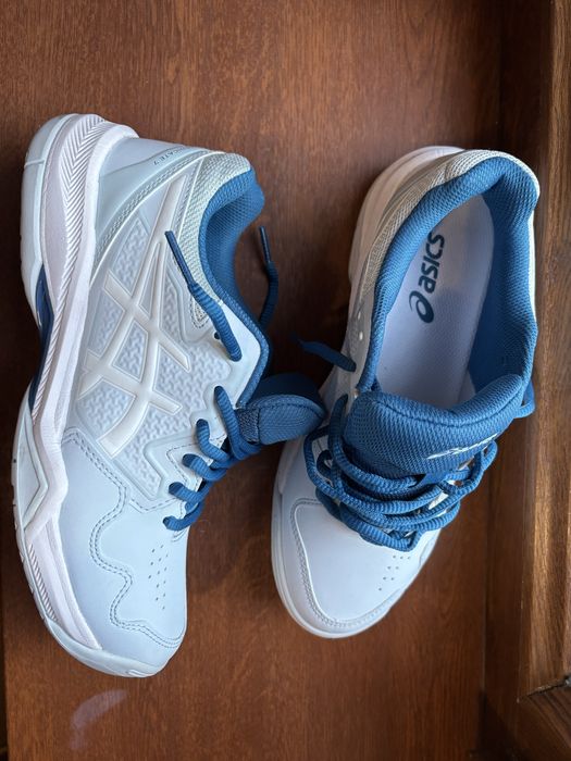 Кросовки Asics размер 36-37 Новый