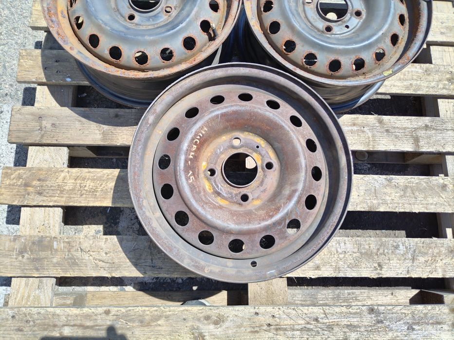 15 цола 4 х 114,3 мм Нисан