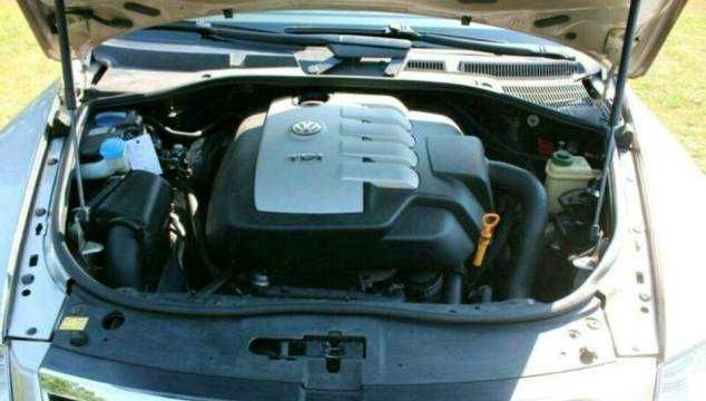 Cutie viteze automata VW Touareg 2.5 tdi cod GZH cu convertizor .