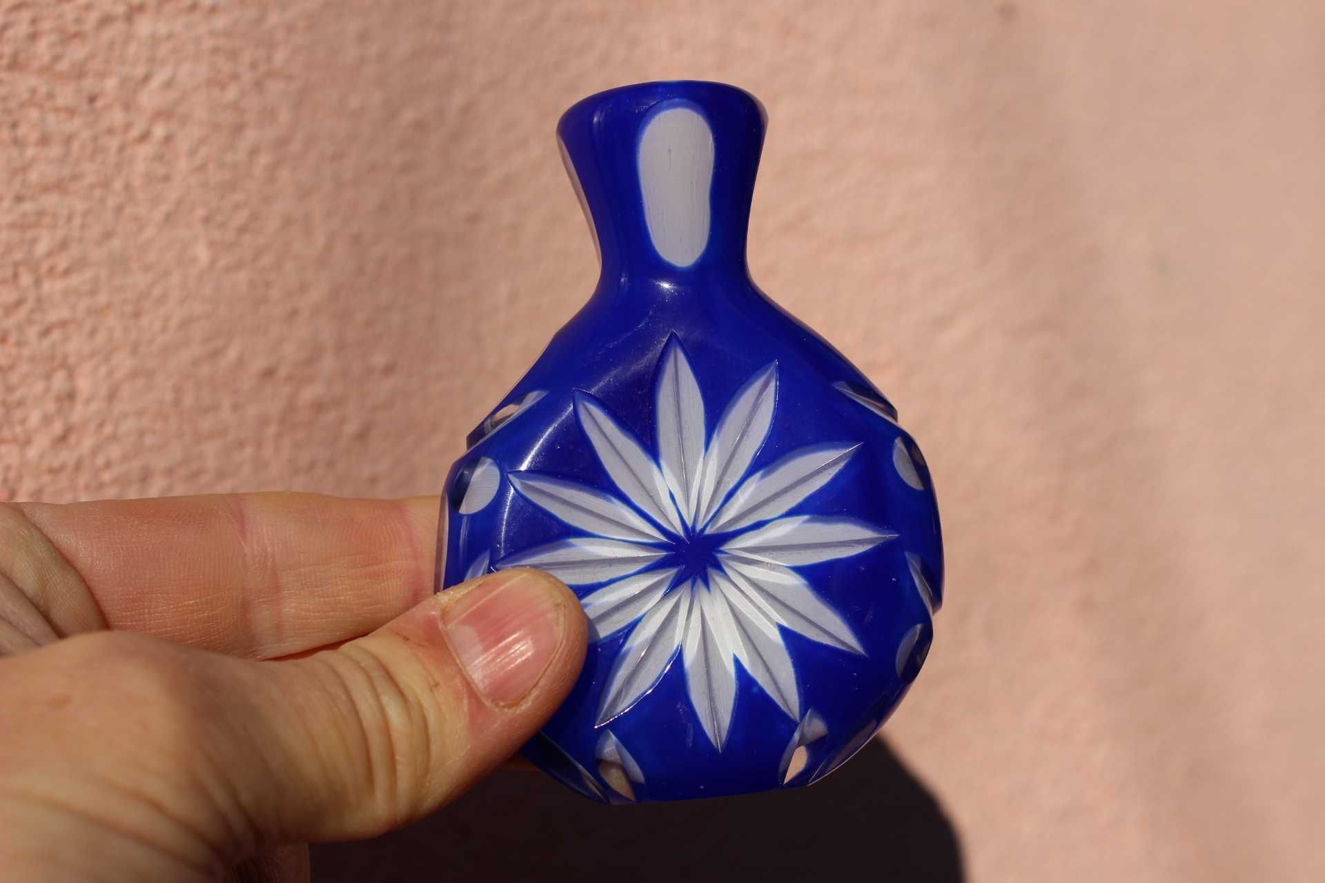 Sticla parfum / Snuff Bottle Cristal albastru / alb inceput secol 20
