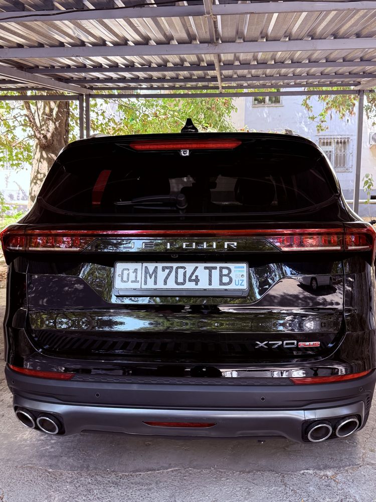 Автомобиль Jetour x70plus