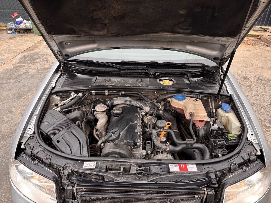 Vând audi a4 b6 1.9
