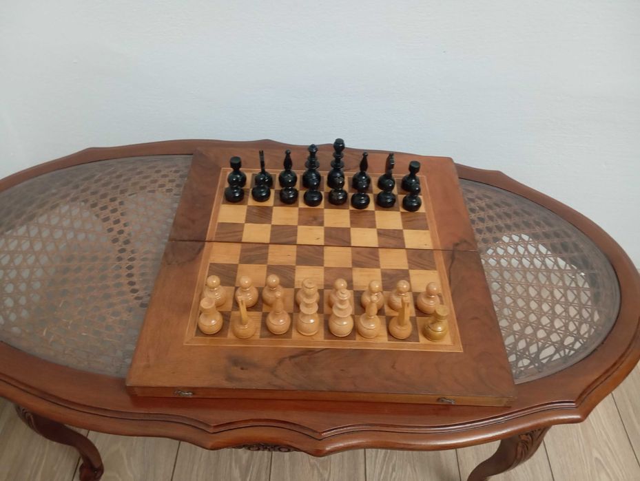 Голям дървен шах 48 х 48 см.