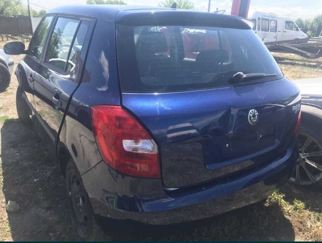 Dezmembrez  Skoda Fabia 2 2010 1.2 i  6v CHF