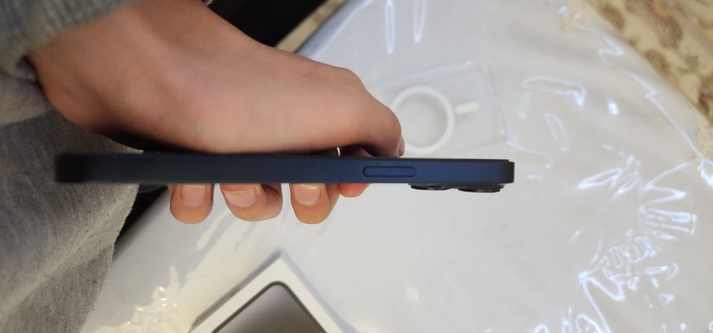 Iphone 14 цена 570 долларов trade in bor