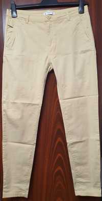 Pantaloni bej dama Pull&Bear 40 ca noi