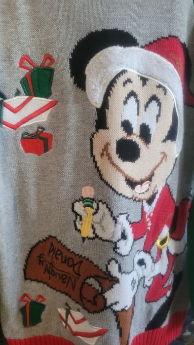 Страхотен Коледен пуловер