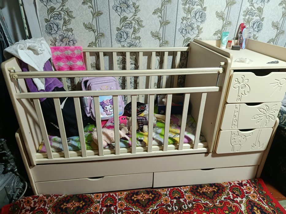 Продам детскую кровать (Россия)